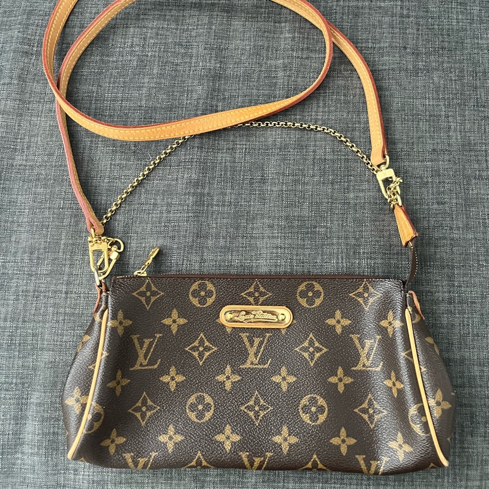 Louis Vuitton Monogram Ebene Eva Clutch